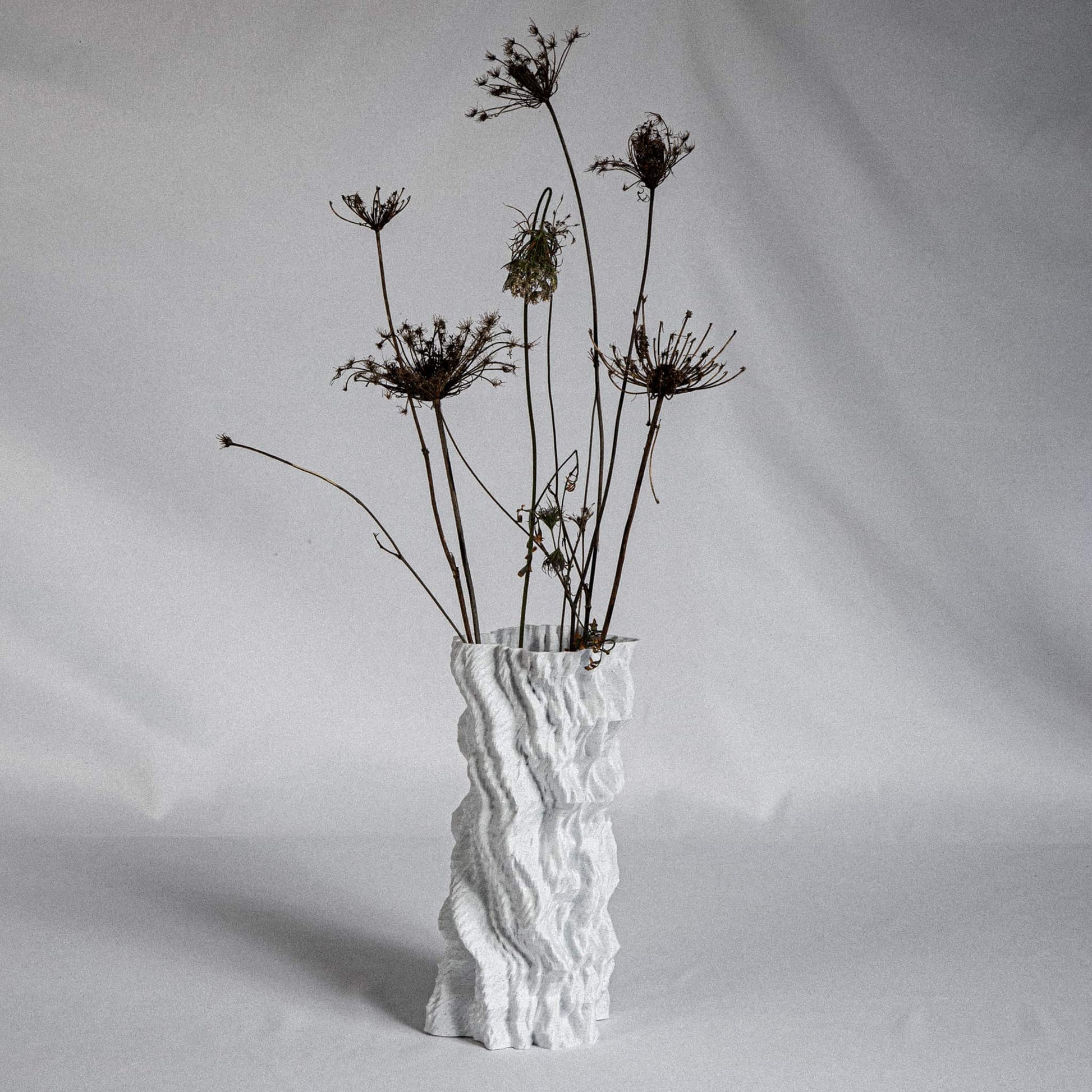sustainable 3d printed vase TELLURIA styled with dried branches
