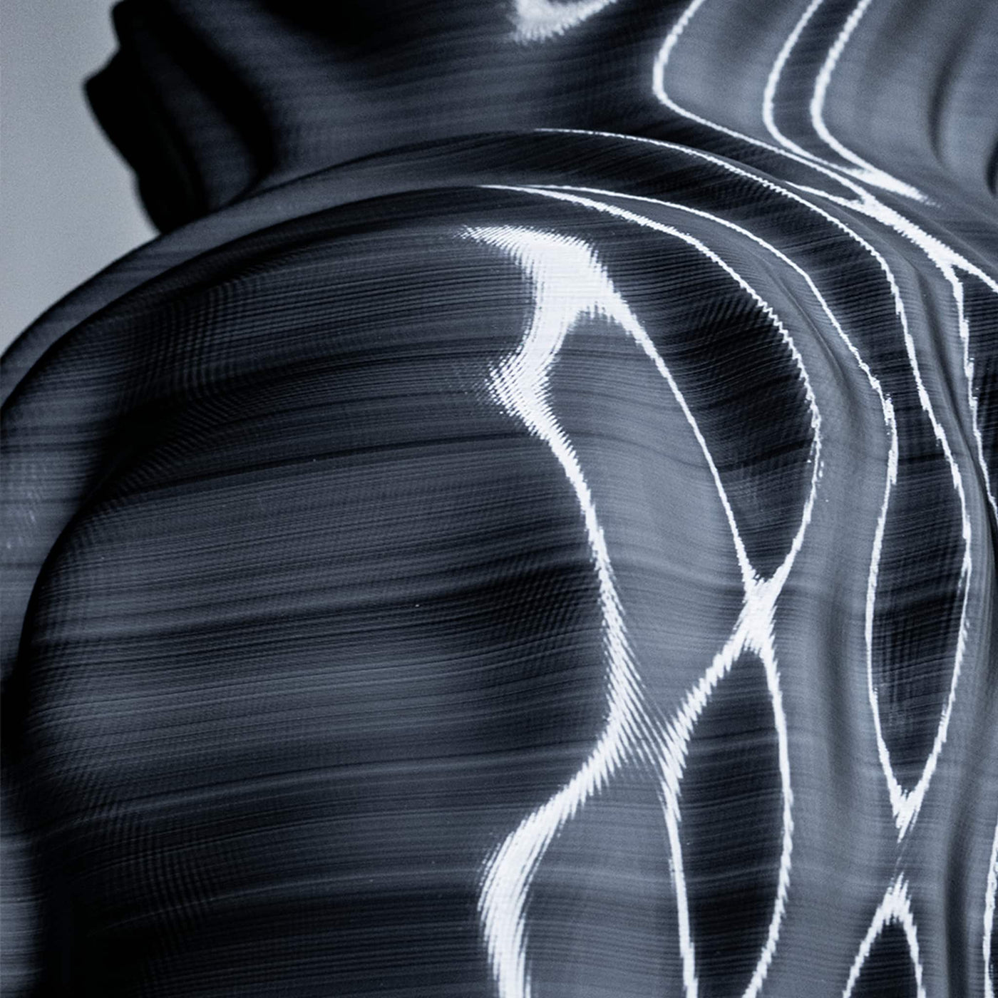 Macro of the ONDA Resonance surface: white lines running over the black